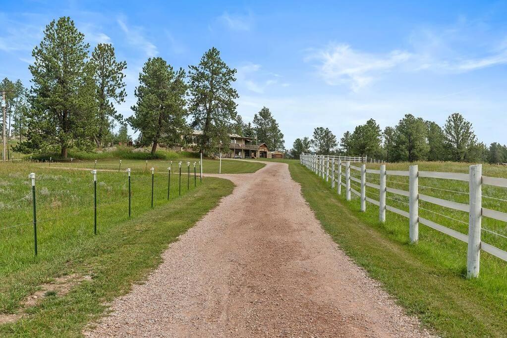 Papa'S Place On Willow Creek Custer Eksteriør billede